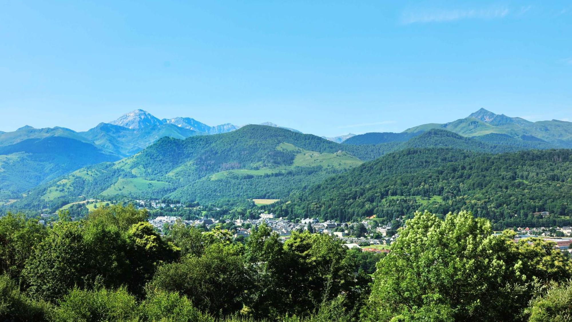Caoubere Apartment Bagneres-de-Bigorre Luaran gambar